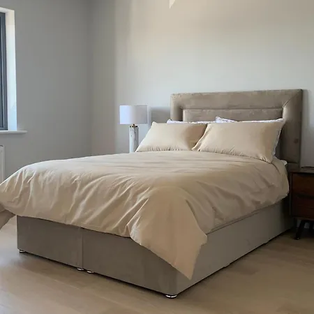 Large Bedroom Near To The Center Cork Exterior photo